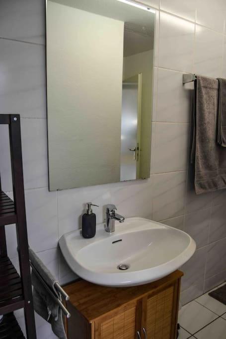 Schoene Dachgeschosswohnung Nahe Koeln Екстер'єр фото